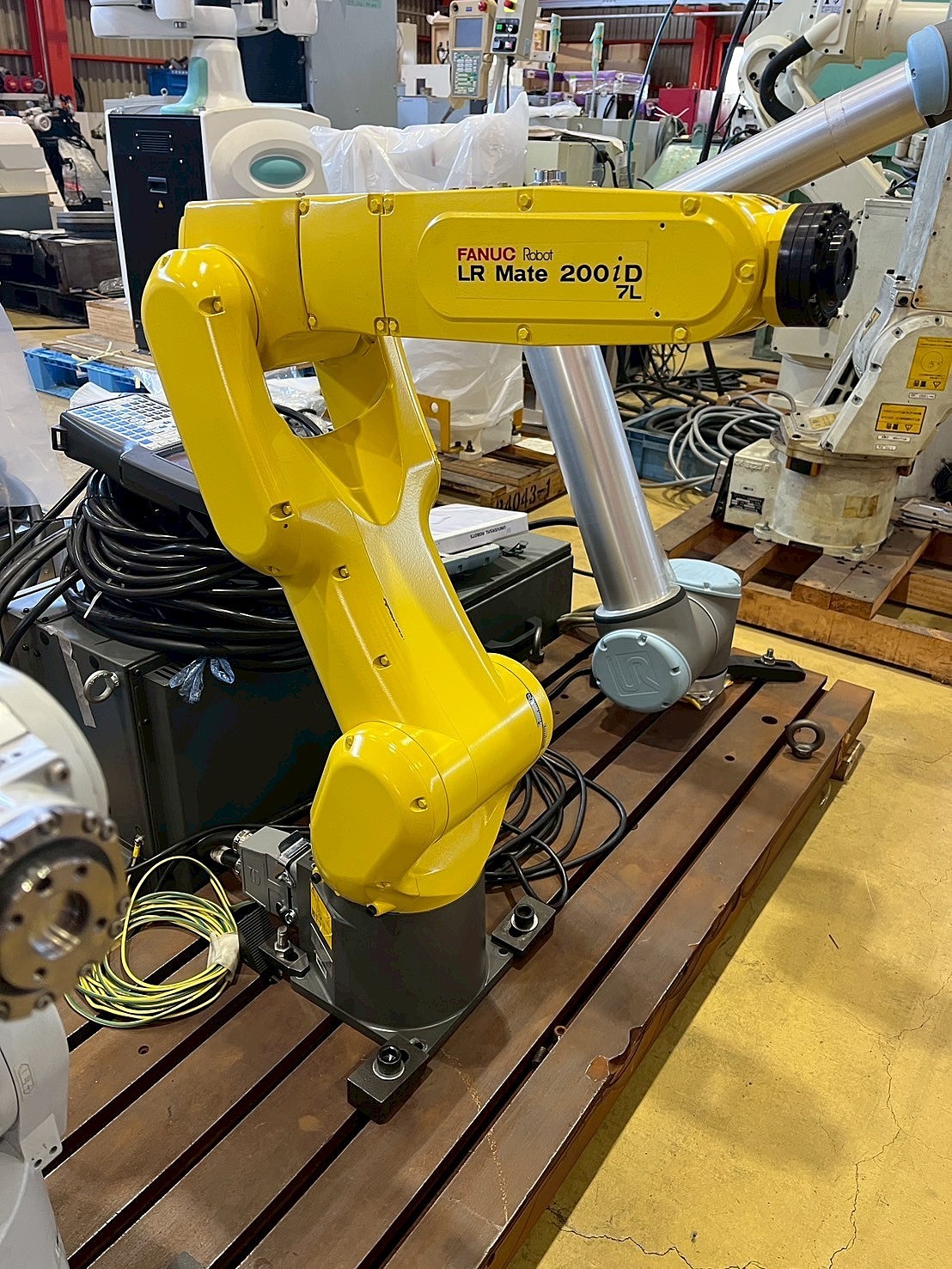 P008922 ロボット ファナック LR Mate 200iD/7L | 株式会社 小林機械
