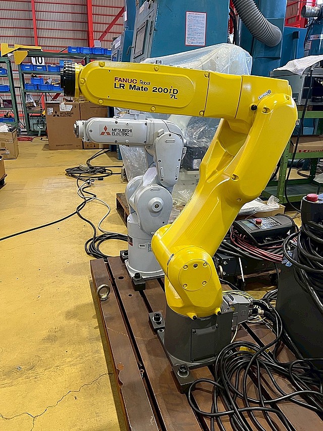 P008922 ロボット ファナック LR Mate 200iD/7L_6