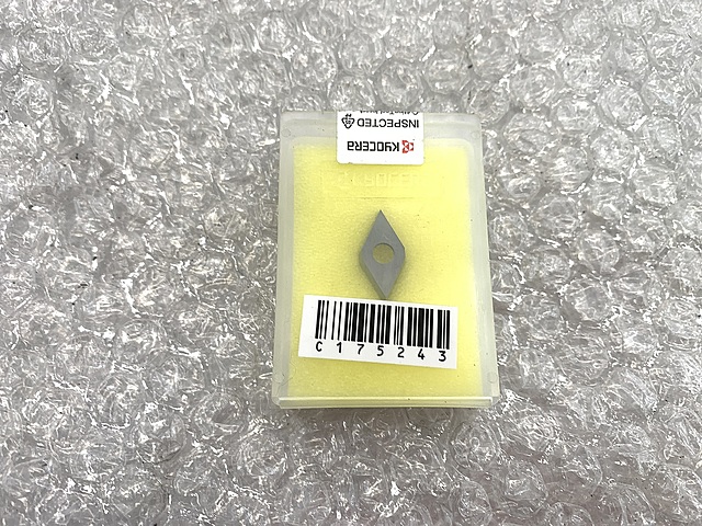 C175244 チップ 京セラ DCMT11T304-KPD010_0