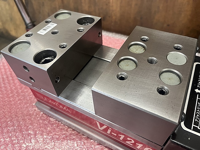 C175685 メカ増力マシンバイス 津田駒 VI-1216_1