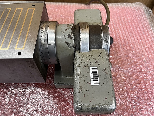 C175837 可傾形電磁チャック --_3
