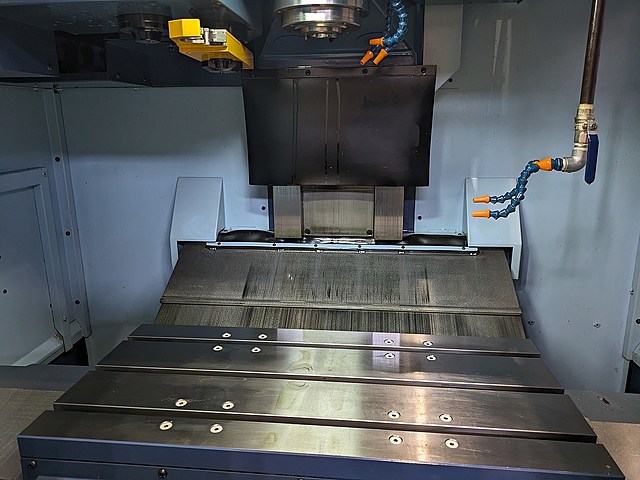 P008943 立型マシニングセンター 松浦機械 MC-550VX_2