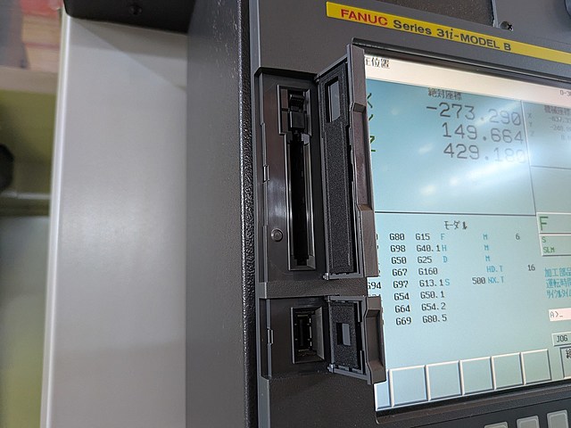 P008899 立型マシニングセンター オークマ MILLAC-561VⅡ_13