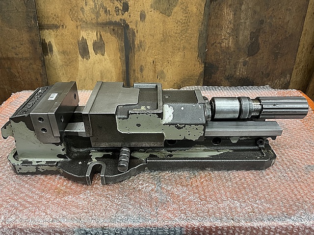 C176810 油圧バイス 津田駒 VH-150_0