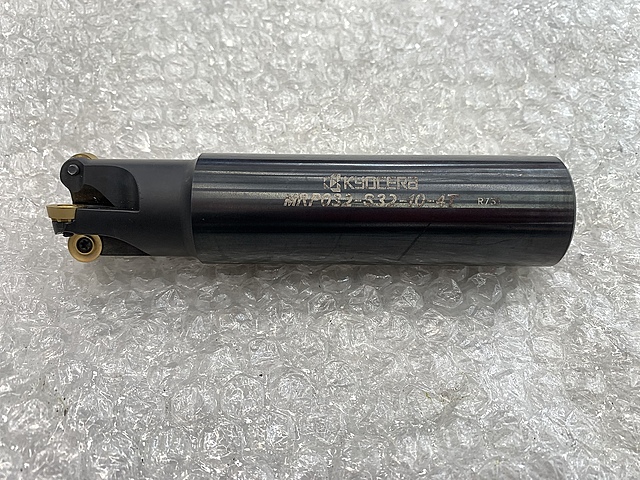 C177152 フェイスミルカッター 京セラ MRP032-S32-10-4T