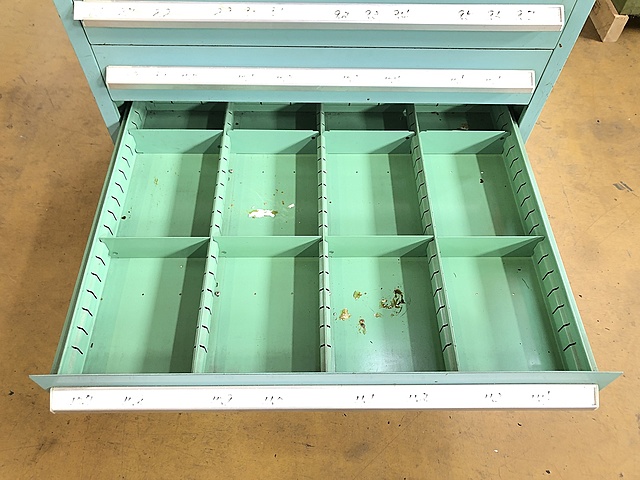 C177366 キャビネット OS_9