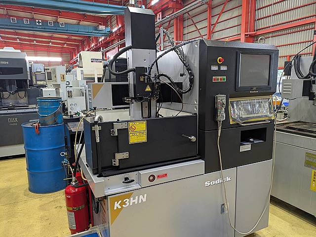 P008923 ＮＣ細穴放電加工機 ソディック K3HN