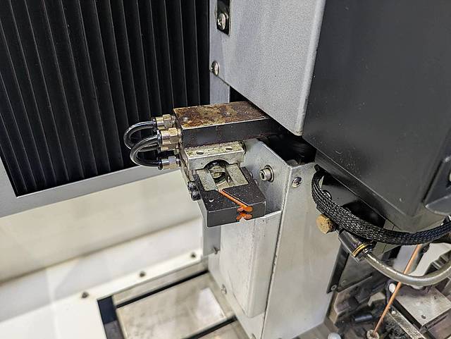 P008923 ＮＣ細穴放電加工機 ソディック K3HN_5