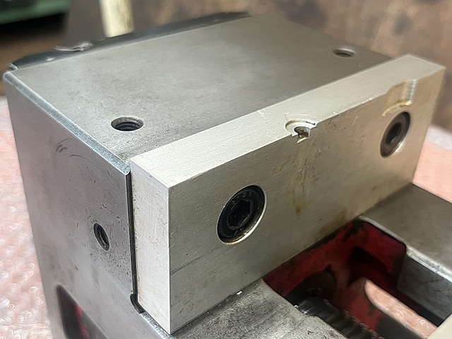 C178534 ロックタイト油圧バイス ナベヤ FA VISE125_2