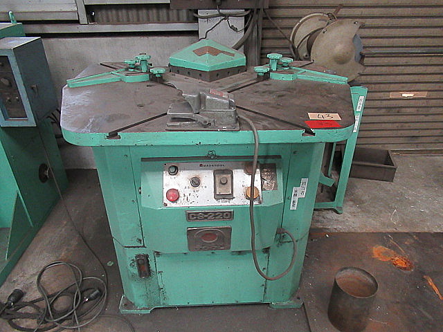 G005854 コーナーシャー アマダ CS220