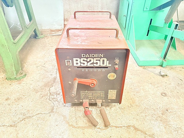 G005913 アーク溶接機 ダイヘン BS-250L_0