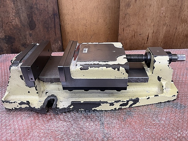 C178917 マシンバイス 日研