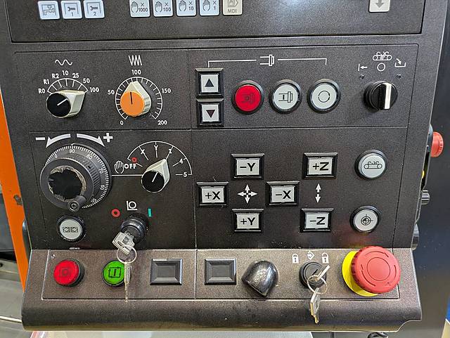 P008977 立型マシニングセンター ヤマザキマザック VCS530C_9