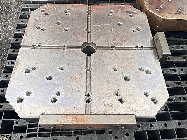 C179740 テーブル 牧野フライス製作所