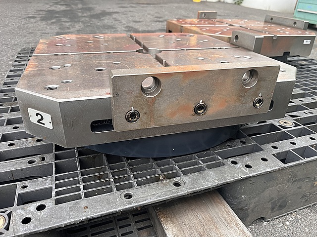 C179741 テーブル 牧野フライス製作所_1