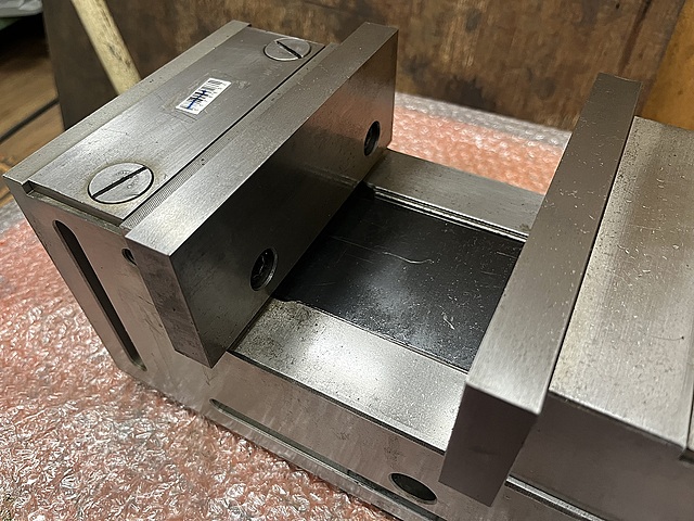 C178832 油圧バイス 武田機械 RTV-150_1