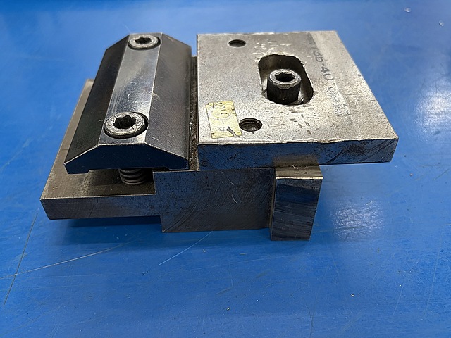 C120561 金型 アマダ_2