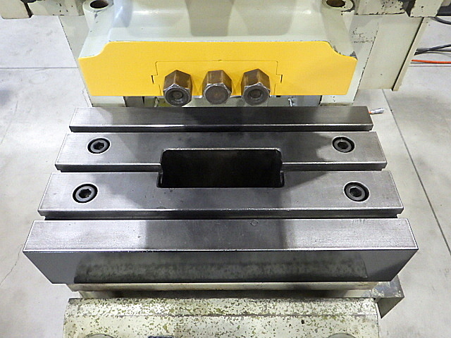 H019531 Ｃ型プレス コマツ OBS25-2_3