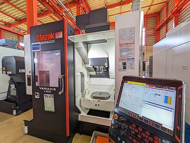 P008948 五軸加工機 ヤマザキマザック VARIAXIS J-500_1