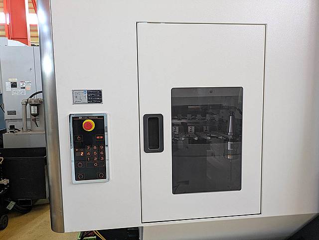 P008948 五軸加工機 ヤマザキマザック VARIAXIS J-500_11