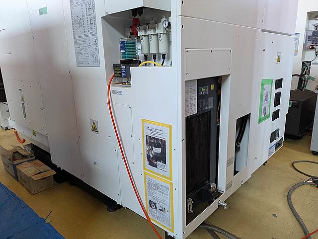 P008948 五軸加工機 ヤマザキマザック VARIAXIS J-500_16