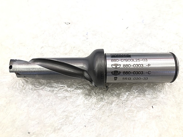 C180685 スローアウェイドリル サンドビック 880-D1900L25-03