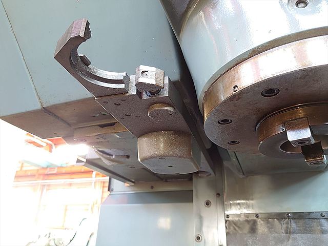 G005946 立型マシニングセンター 牧野フライス製作所 GF6_4