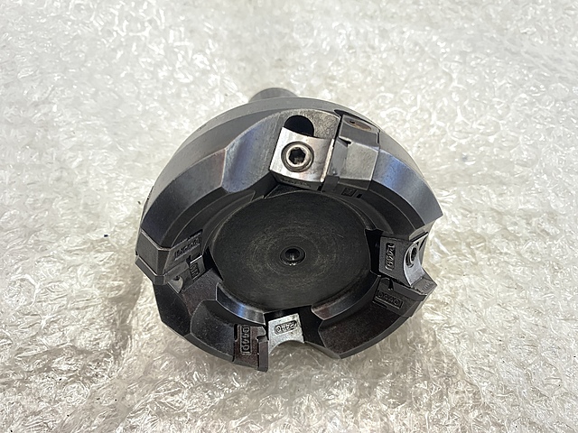 C181486 フェイスミルカッター タンガロイ EMD4403RI-S32_1