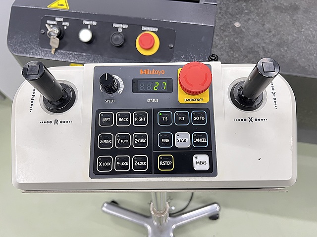 C180300 ＣＮＣ三次元測定機 ミツトヨ CRYSTA-Apex V7106_7