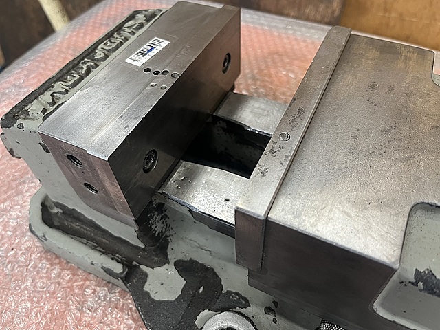 C180692 油圧バイス 津田駒 VH-150_1