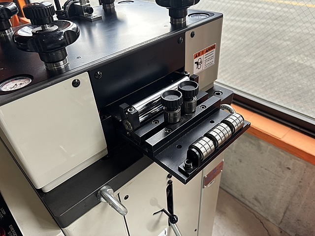 H019613 精密ロールレベラー プレス技研 FL-100_4