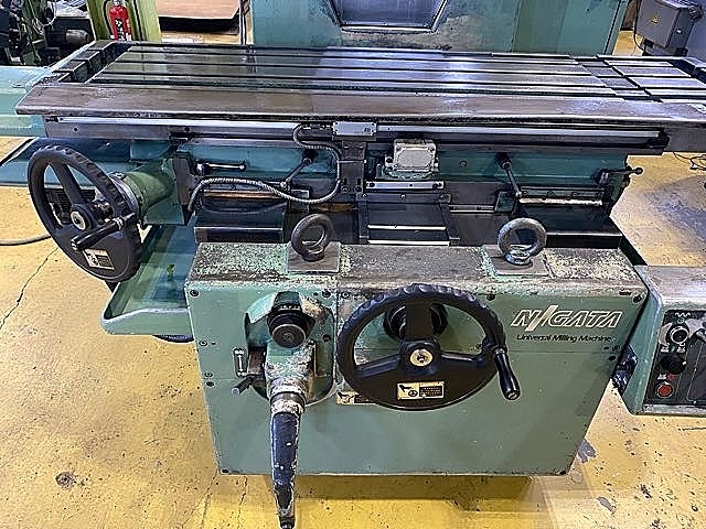 H019352 万能フライス 新潟鉄工 3UMD_5