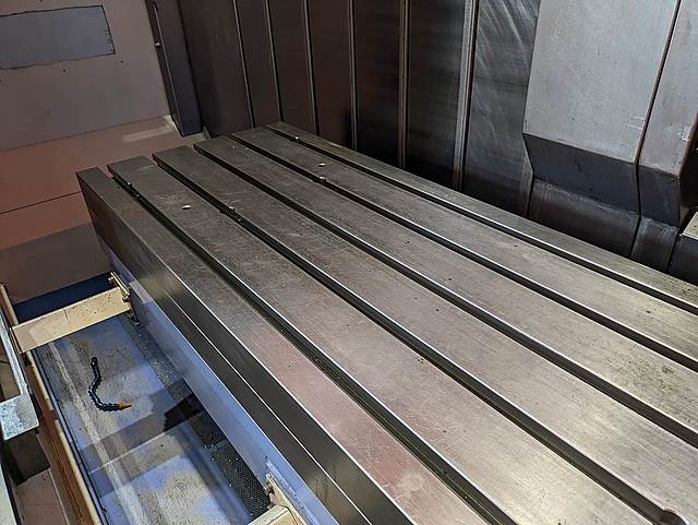 P009026 立型マシニングセンター ヤマザキマザック VTC-200C_3