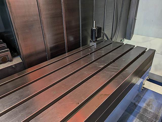 P009026 立型マシニングセンター ヤマザキマザック VTC-200C_4