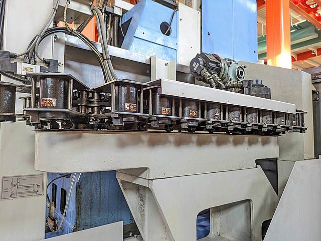 P009026 立型マシニングセンター ヤマザキマザック VTC-200C_13