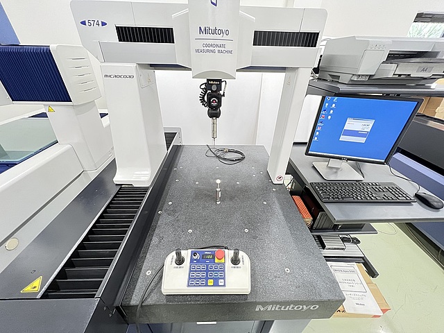 C178779 ＣＮＣ三次元測定機 ミツトヨ Crysta-Apex S574_1