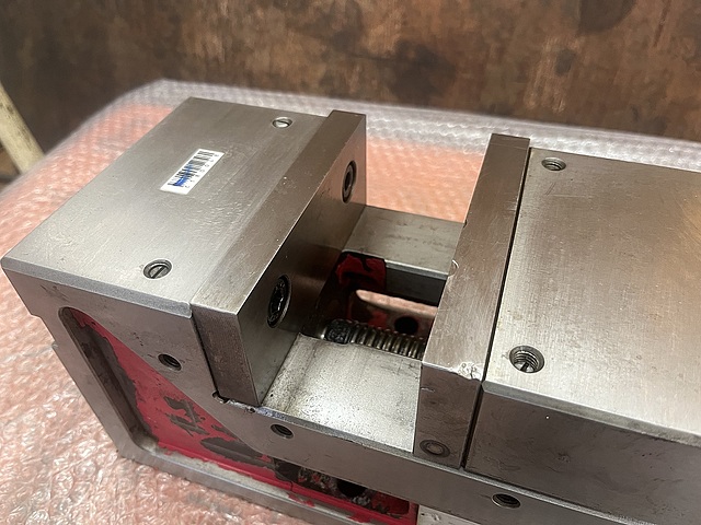 C180048 精密マシンバイス ナベヤ FA125_1