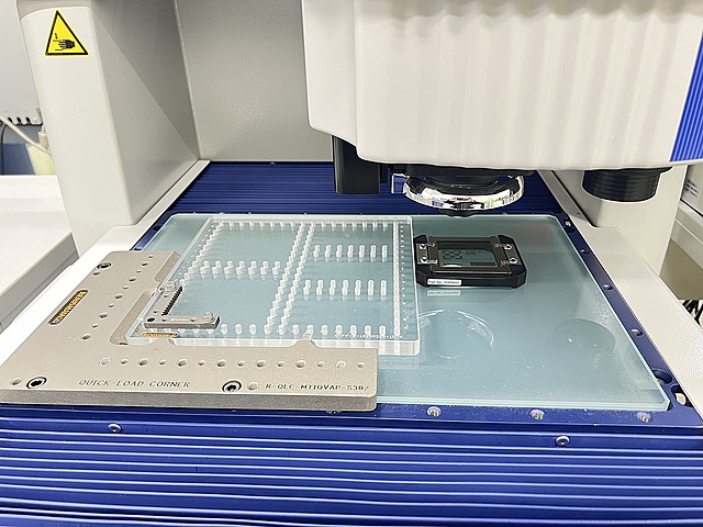 C172475 画像測定機 ミツトヨ QVH1-X302P1L-D(365-170)_2