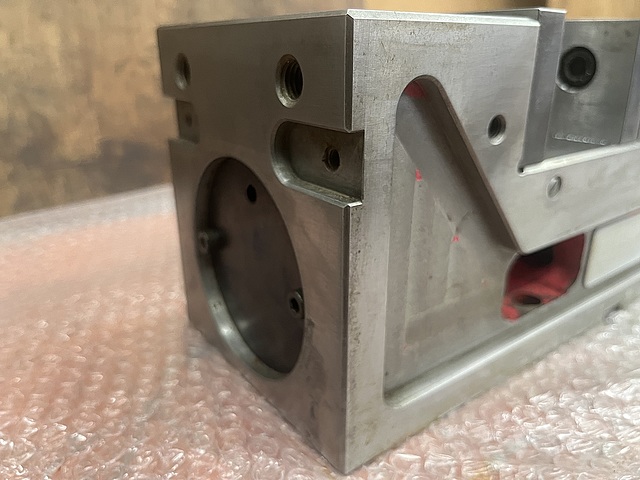 C180047 精密マシンバイス ナベヤ FA125_4