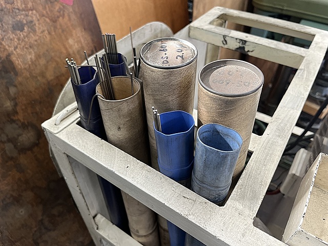 C181539 ＴＩＧ溶接機 ダイヘン AVP-500(S-3)_7