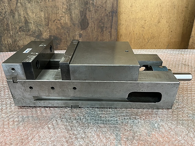 C180912 精密マシンバイス ナベヤ LT150MC_0