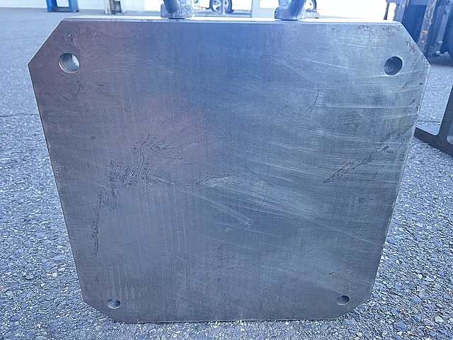 C181897 テーブル --_2