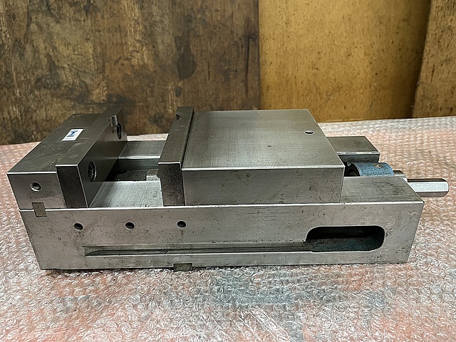 C180909 精密マシンバイス ナベヤ LT150MC_0