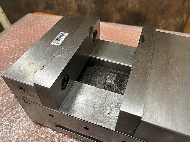 C180909 精密マシンバイス ナベヤ LT150MC_1