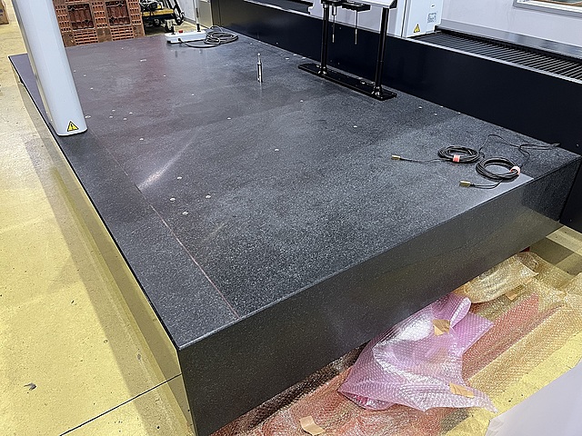 C181718 三次元測定機 ミツトヨ Crysta-Apex S122010_5