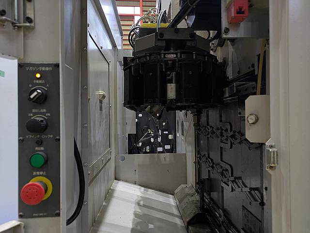 P008949 立型マシニングセンター オークマ MB-56VA_11