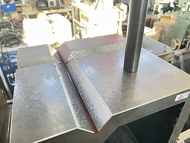 C182069 V付桝形ブロック --_1