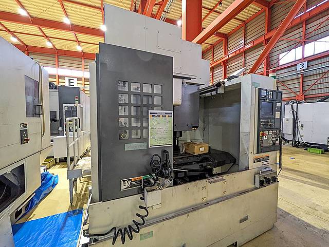 P008901 立型マシニングセンター 森精機 NV5000α1A/40