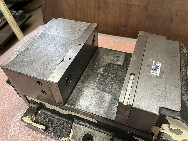 C180700 マシンバイス 津田駒 VF-175_1