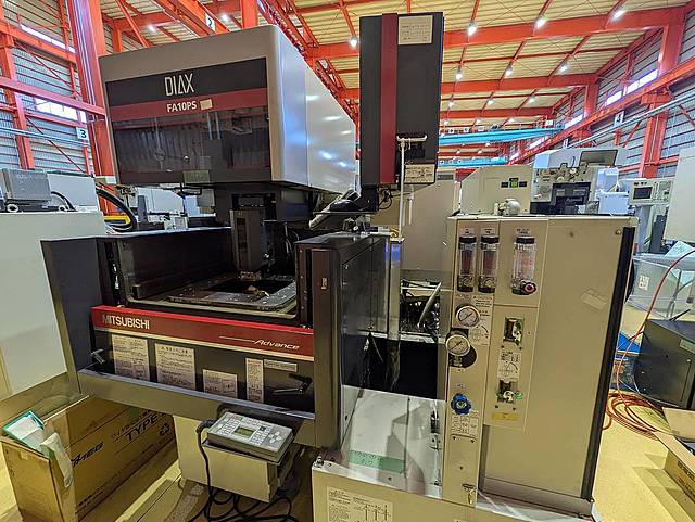 P009136 ＮＣワイヤーカット 三菱電機 FA10PS ADVANCE